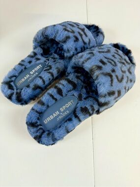 Urban Sport Blue Leopard Slide Slippers Size 8 NWT